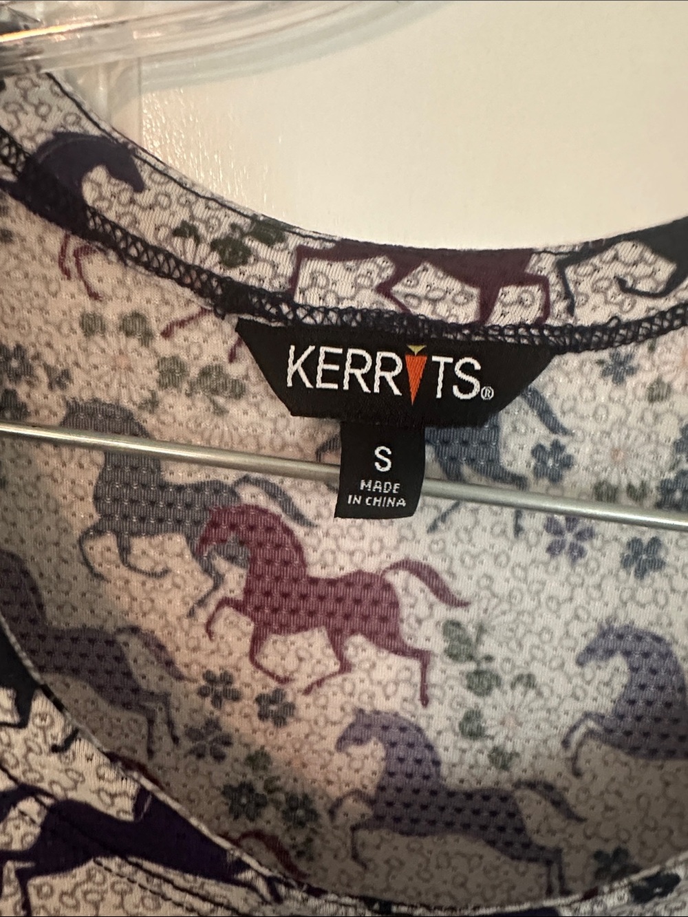 Kerrits Equestrian Print Performance Tank in Navy, Burgundy & Cream - Picture 2 of 5